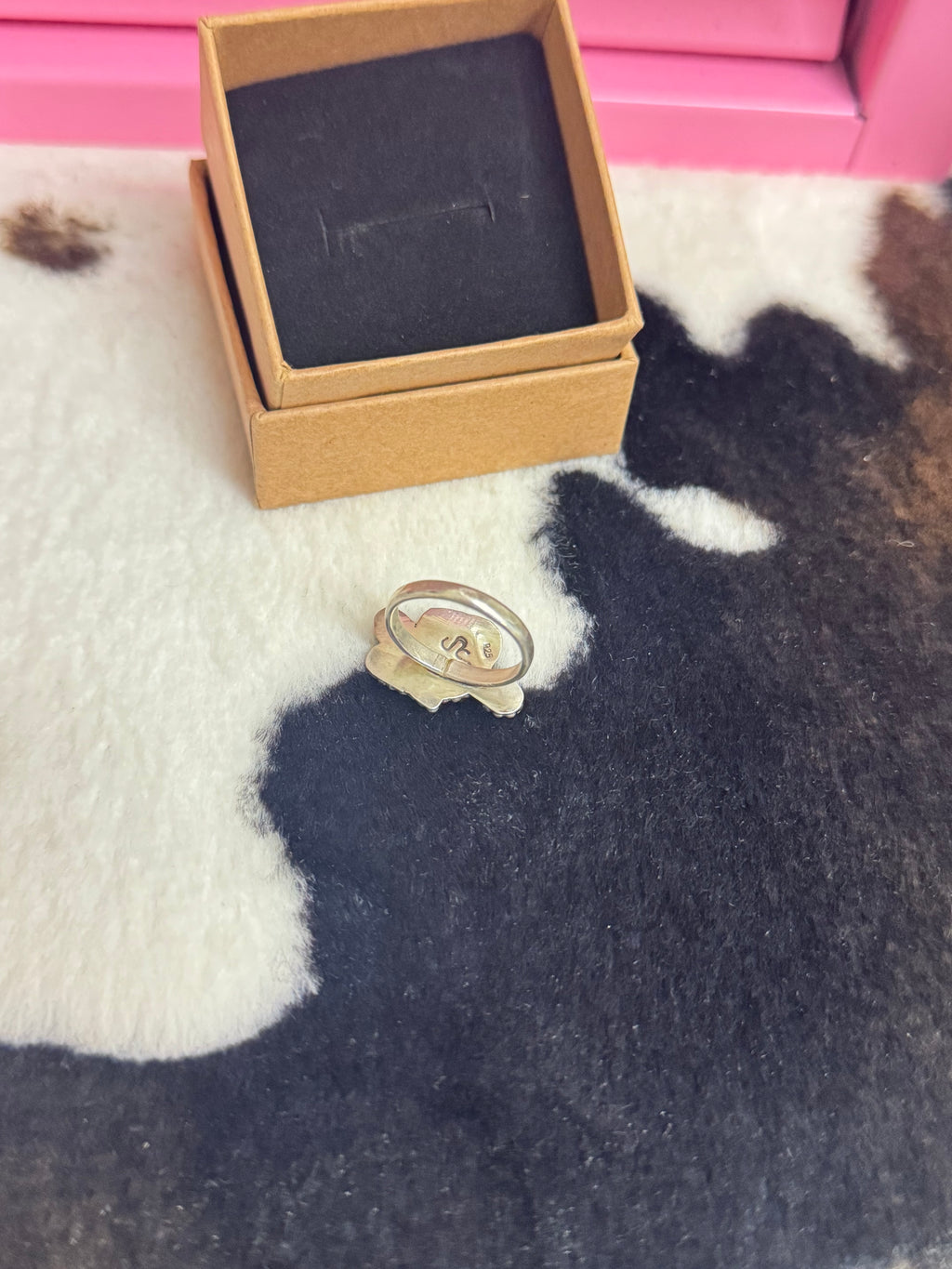 (Size 6) Burnin Love Ring