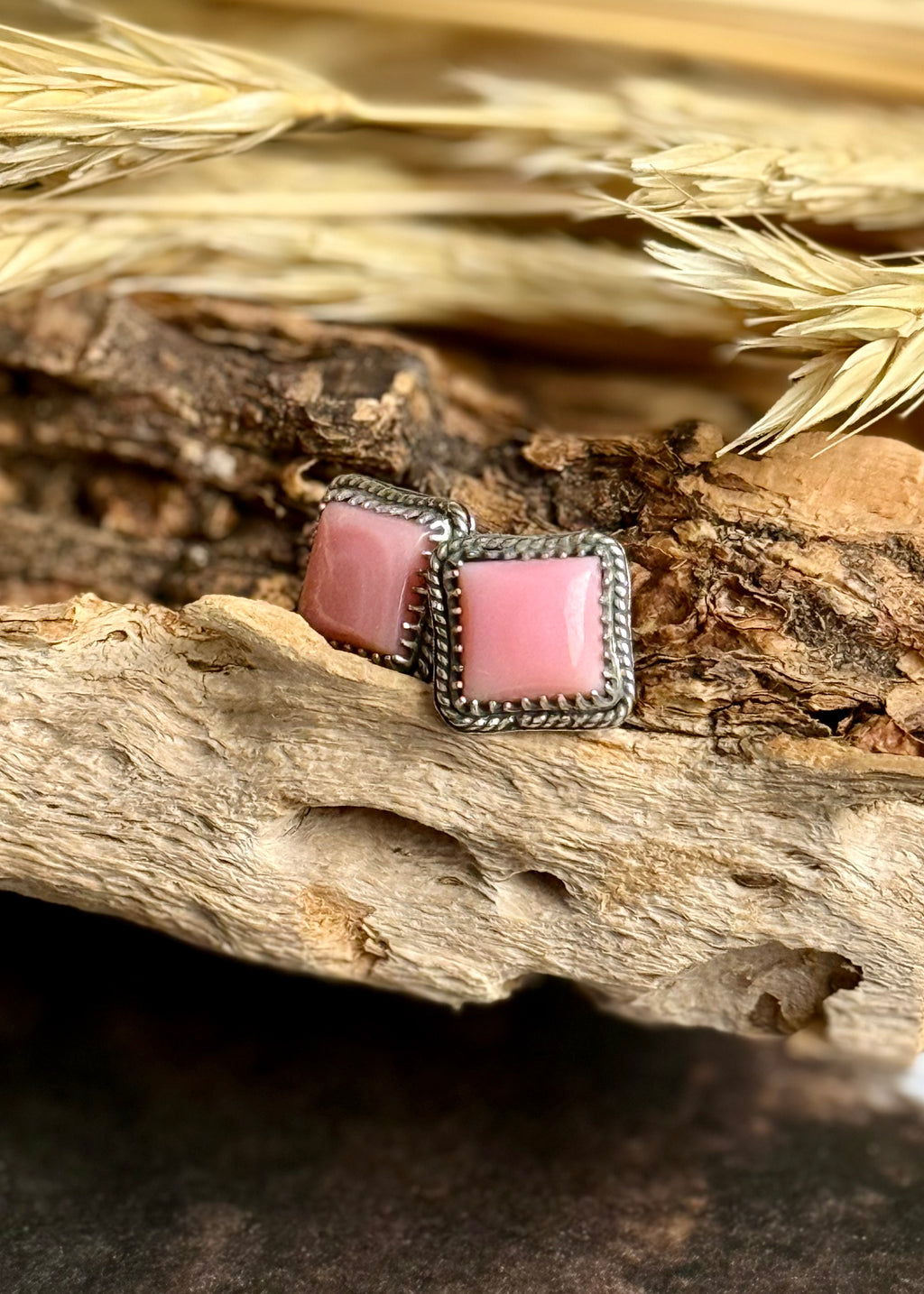 Desert Dawn Pink Conch Studs