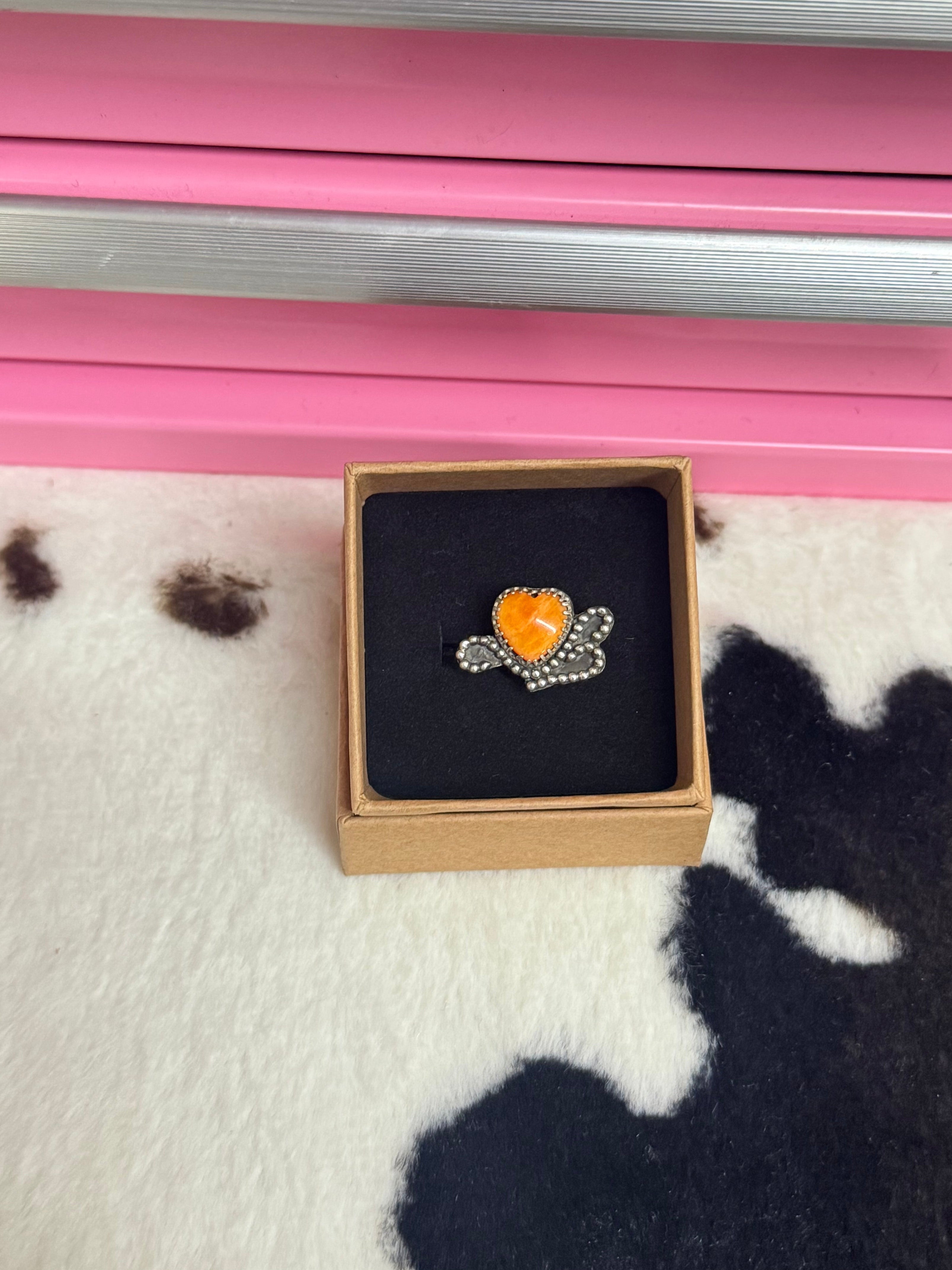 (Size 6) Burnin Love Ring