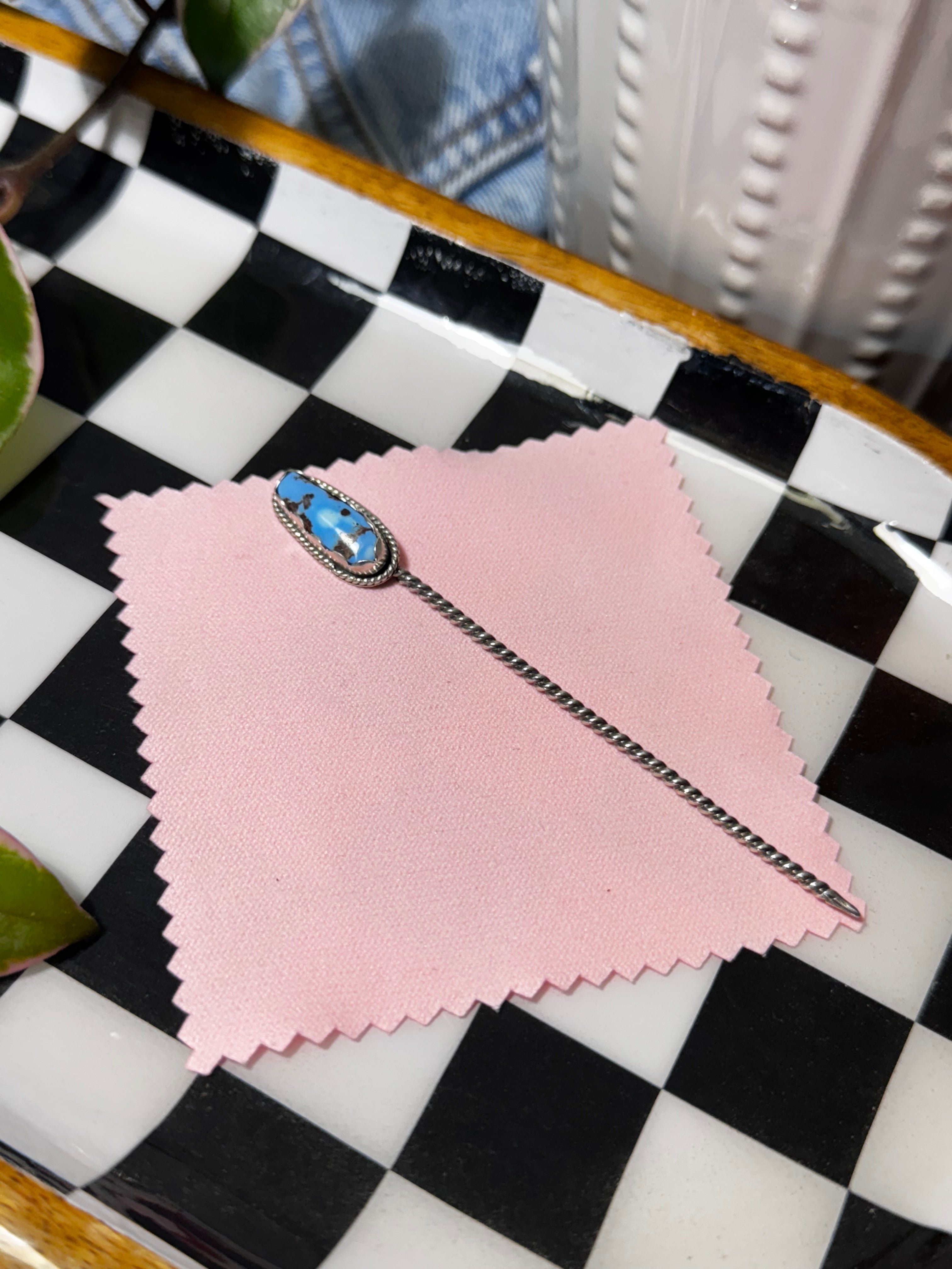 Blue Bonnet Hat Pin