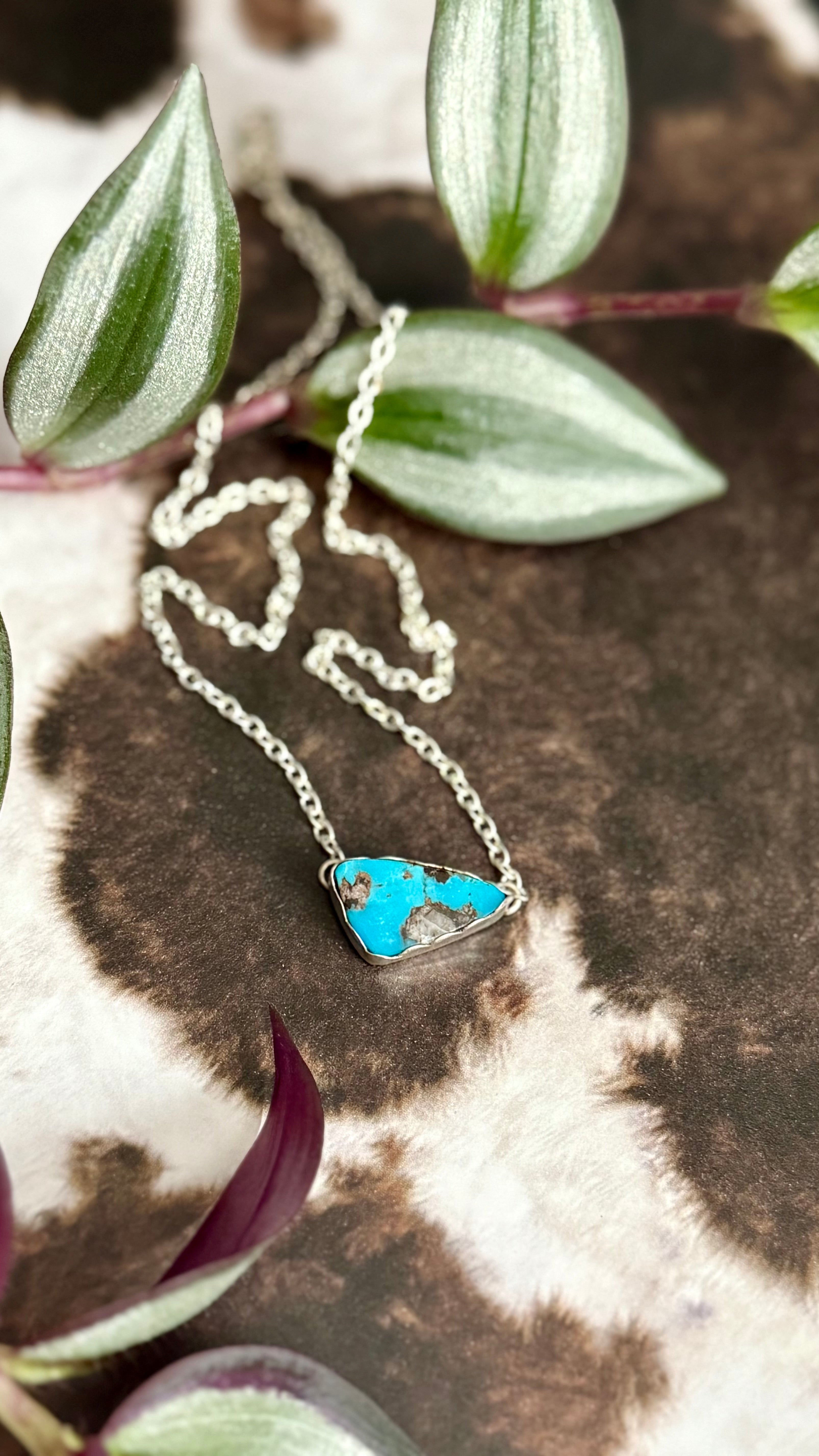 Western Tides Necklace